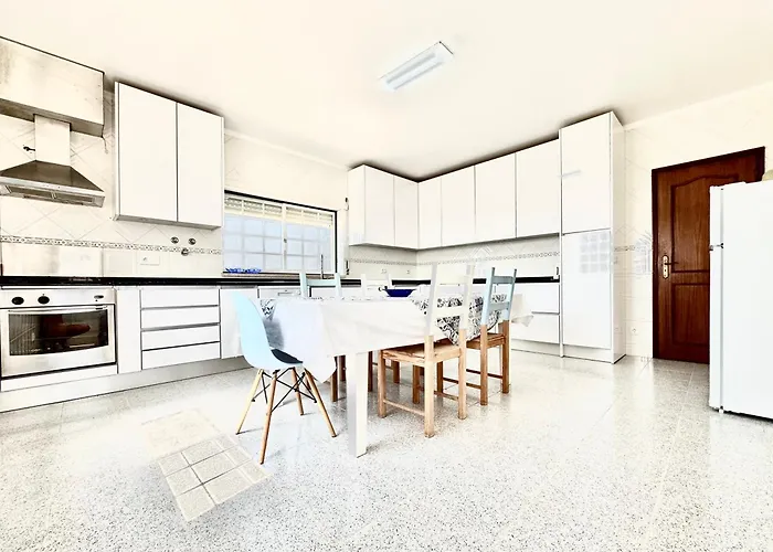 Porto Batel Family&friends House アトウギア・ダ・バレイア