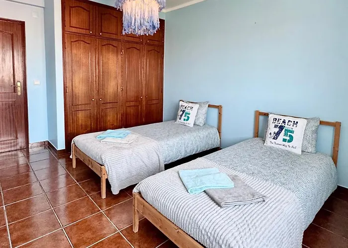 Porto Batel Family&friends House アトウギア・ダ・バレイア